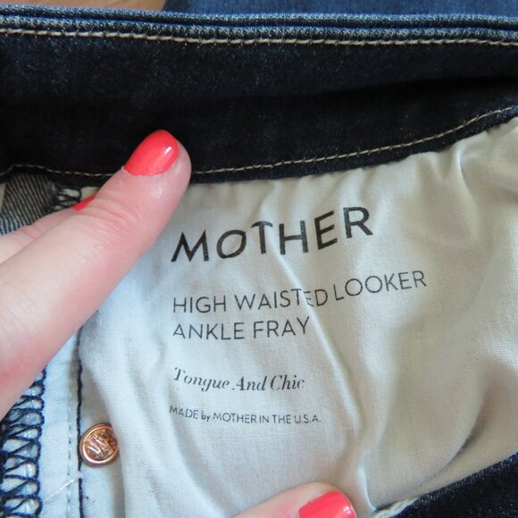 MOTHER High Waisted Looker Ankle Fray Jeans in Tongue and Chic - Size 30 - Picture 15 of 16
